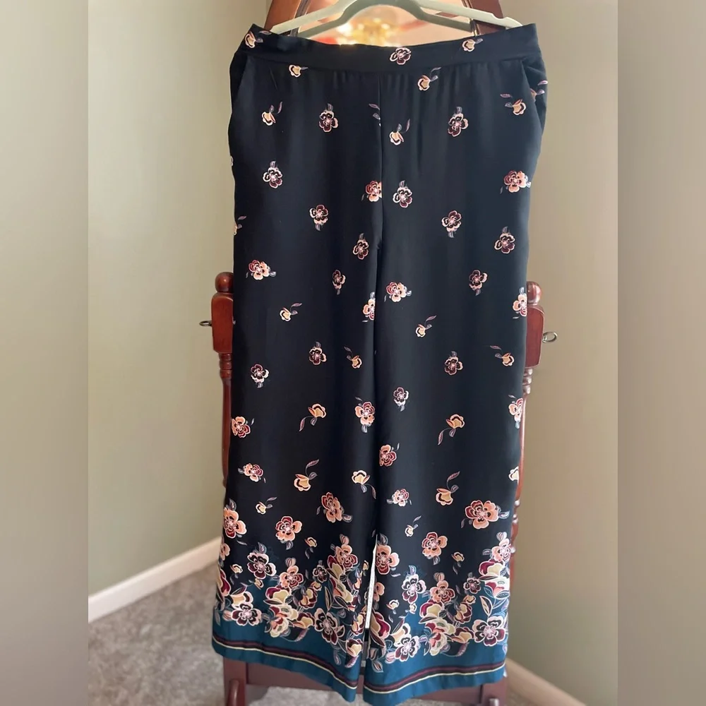 Maurices Black Wide Leg Pants with Flowing Silhouette - Picture 1 of 5